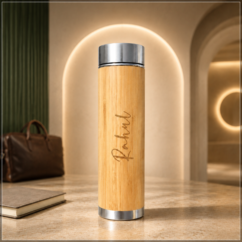 Personalised Bamboo LED Flask 500 ml | Stainless Steel Insulated Bottle with Temperature Display | Natural Bamboo Colour