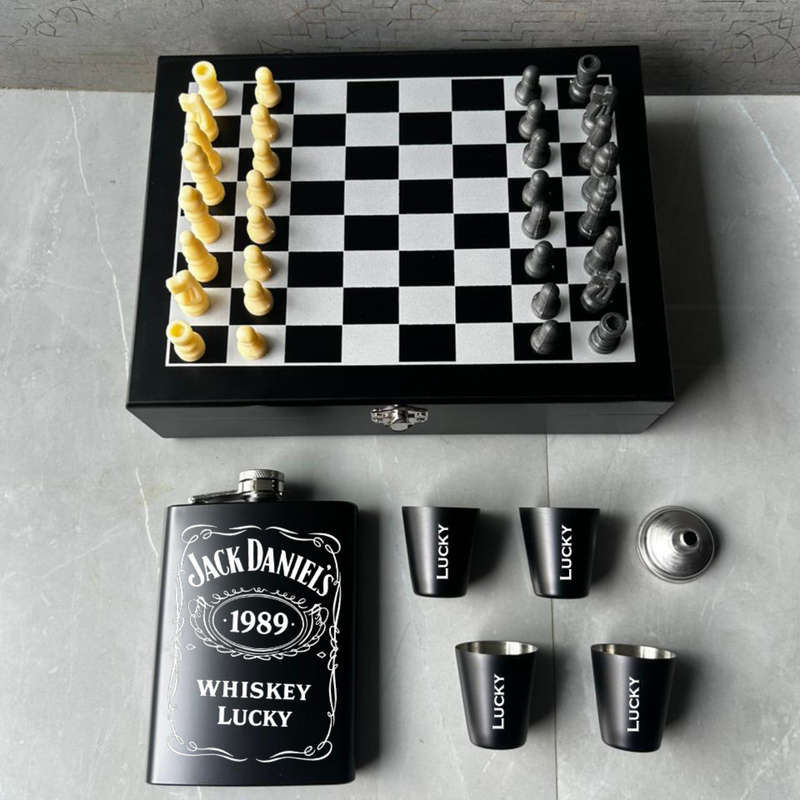 Personalised Chess Board & Hip Flask Gift Set | 200ml Stainless Steel Flask with 50ml Shot Glasses, Funnel & Premium Chess Game Combo
